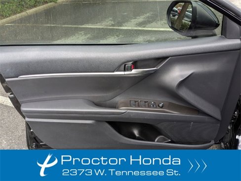 Used 2023 Toyota Camry SE image 25