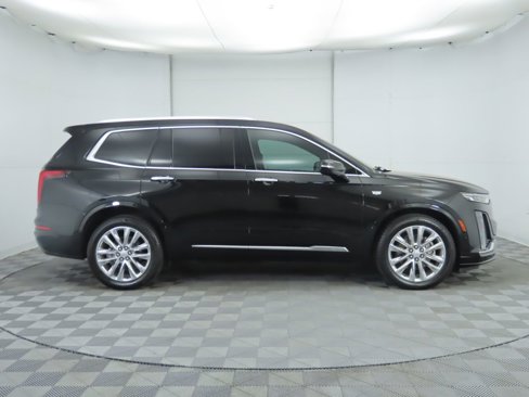 Used 2020 Cadillac XT6 Premium Luxury image 4