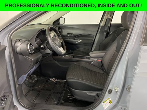 Used 2022 Nissan Kicks SV image 7