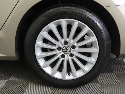 Used 2016 Volkswagen Passat 1.8T SE image 31