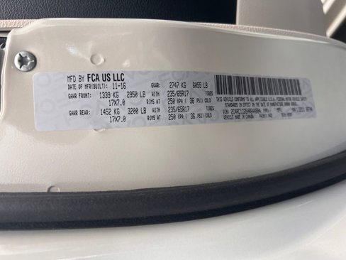 Used 2017 Chrysler Pacifica LX image 19