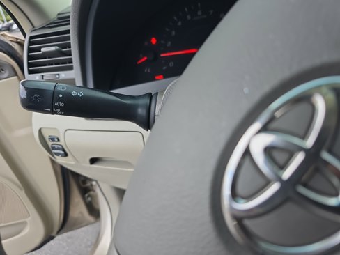 Used 2009 Toyota Camry LE image 23