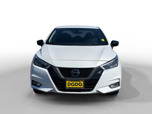 Used 2021 Nissan Versa SR w/ Electronics Package image 8