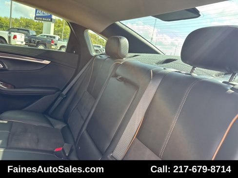 Used 2015 Chevrolet Impala LT w/ Convenience Package image 43