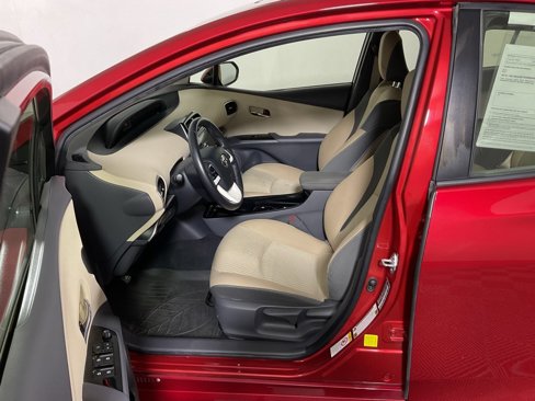 Used 2017 Toyota Prius Two image 20