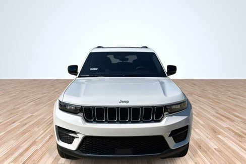 New 2025 Jeep Grand Cherokee Laredo X image 2