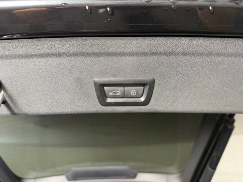 Used 2024 BMW X6 xDrive40i w/ Premium Package image 18