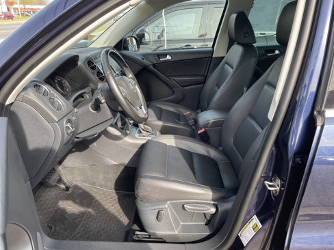Used 2015 Volkswagen Tiguan SE image 11