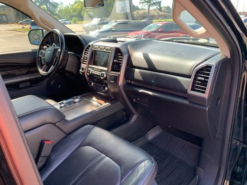 Used 2018 Ford Expedition Platinum image 20