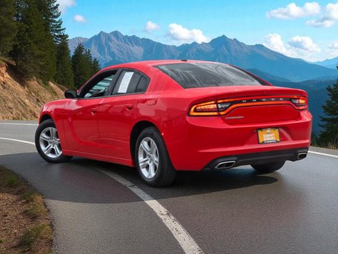 Used 2021 Dodge Charger SXT w/ Leather Interior Group image 5
