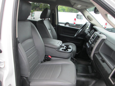 Used 2020 RAM 1500 Tradesman w/ Chrome Appearance Group image 11