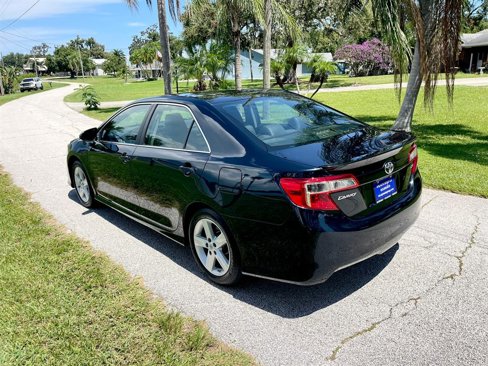Used 2014 Toyota Camry SE image 8