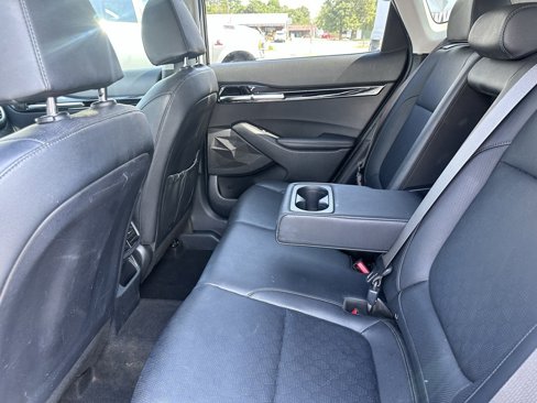 Used 2021 Kia Seltos SX w/ SX Sunroof Package image 2