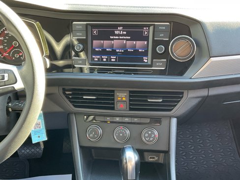 Used 2019 Volkswagen Jetta S w/ Driver Assistance Package image 21