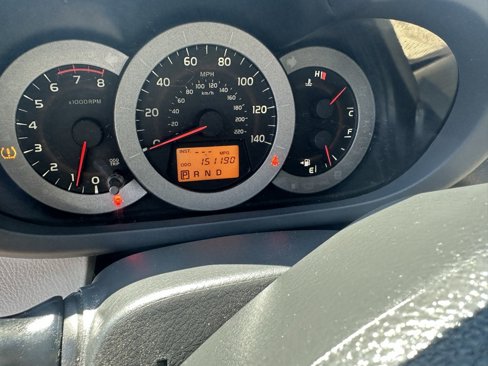 Used 2011 Toyota RAV4 4WD image 7