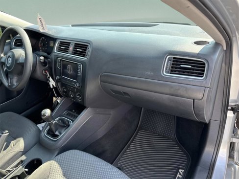Used 2014 Volkswagen Jetta S image 30