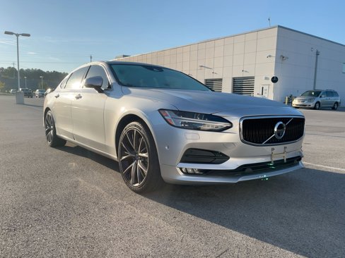 Used 2018 Volvo S90 T6 Momentum w/ Convenience Package image 4