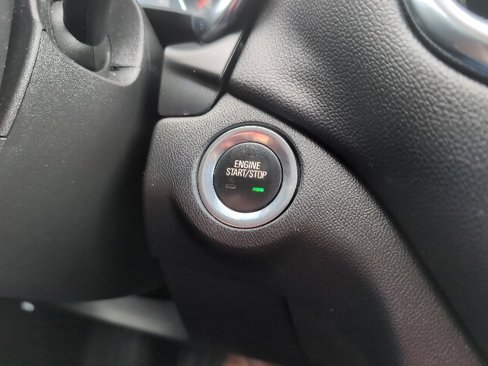 Used 2022 Chevrolet Equinox LT image 32