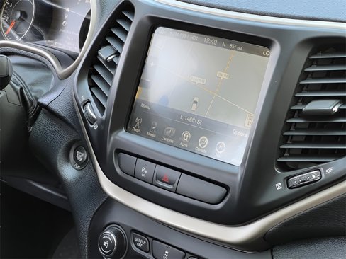 Used 2018 Jeep Cherokee Limited image 37