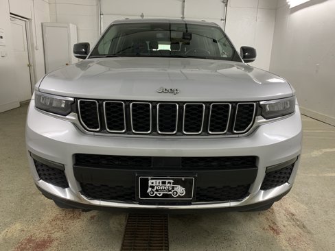 Used 2021 Jeep Grand Cherokee L Limited image 2