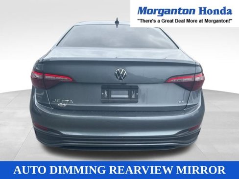 Used 2024 Volkswagen Jetta SE image 8