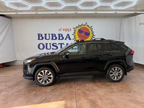 Used 2019 Toyota RAV4 XLE Premium image 2