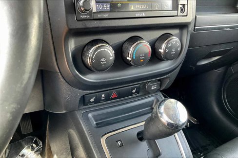 Used 2016 Jeep Patriot High Altitude image 30