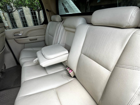 Used 2007 Cadillac Escalade EXT w/ Information Package image 45