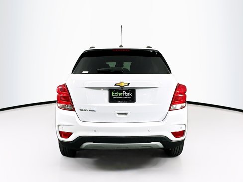 Used 2022 Chevrolet Trax LT w/ Driver Confidence Package image 7
