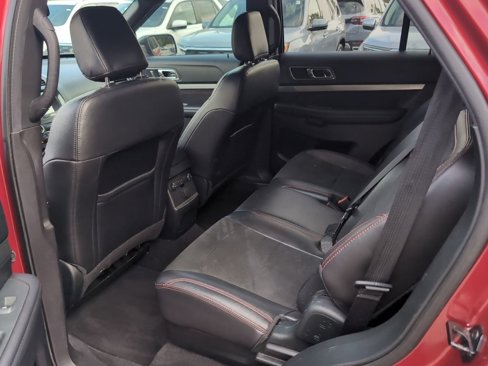 Used 2019 Ford Explorer XLT w/ Equipment Group 202A image 13