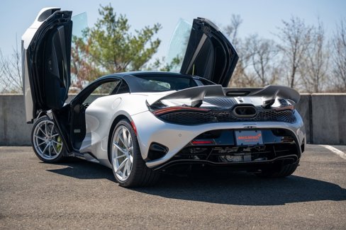 New 2025 McLaren 750S Spider image 28