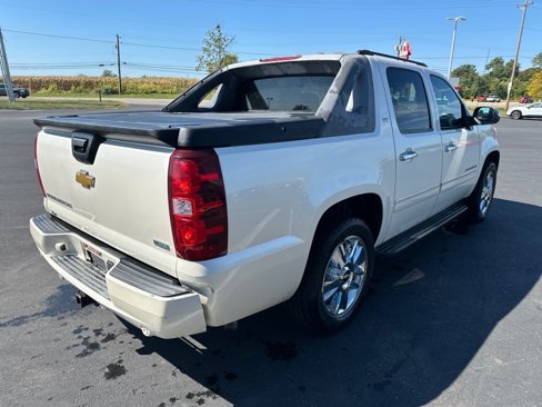 Used 2010 Chevrolet Avalanche LTZ image 5
