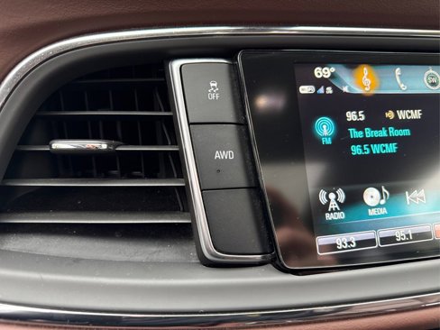 Used 2018 Buick Enclave Avenir image 37