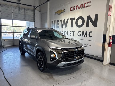 New 2026 Chevrolet Equinox ACTIV w/ Safety and Technology Package image 2