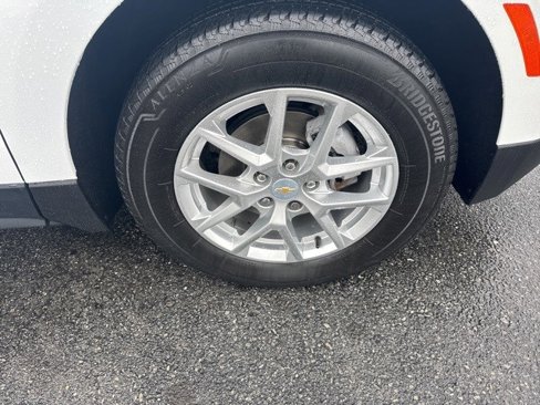 Certified 2022 Chevrolet Equinox LS w/ LPO, Floor Liner Package image 29