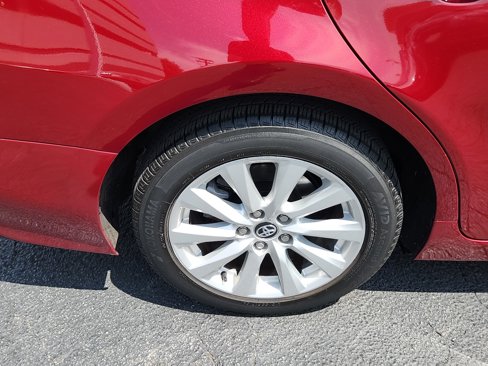 Used 2020 Toyota Camry LE image 24