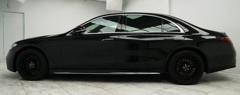Used 2022 Mercedes-Benz S 580 4MATIC Sedan w/ AMG Line Package image 9
