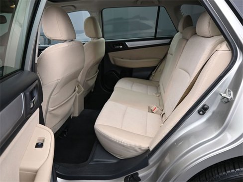Used 2017 Subaru Outback 2.5i Premium image 35