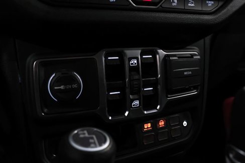 Used 2024 Jeep Wrangler Unlimited Sport image 63