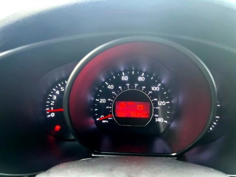 Used 2018 Kia Soul + image 10