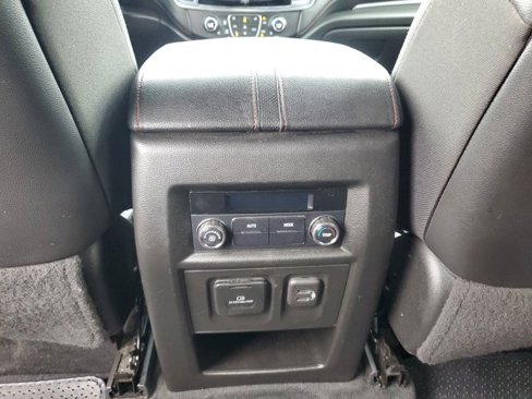 Used 2022 Chevrolet Traverse RS image 13