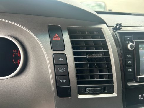 Used 2015 Toyota Sequoia SR5 image 20
