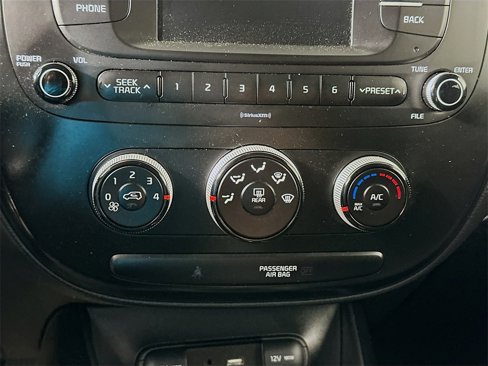Used 2018 Kia Soul image 14