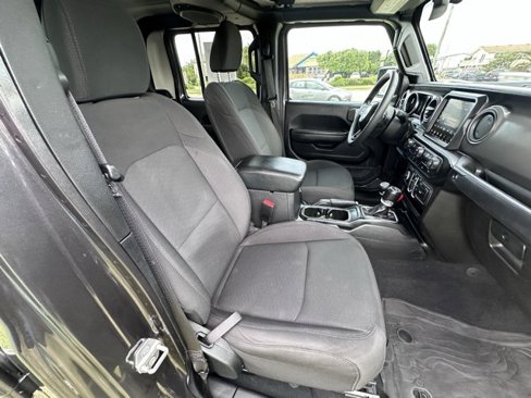 Certified 2023 Jeep Gladiator Sport image 11