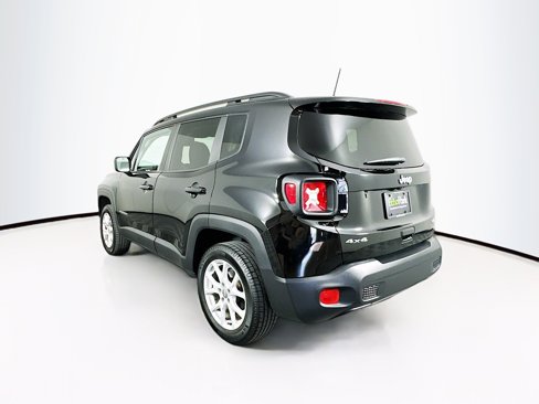 Used 2018 Jeep Renegade Latitude image 5