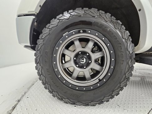 Used 2013 Ford F150 Lariat w/ Luxury Equipment Group image 8