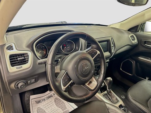 Used 2019 Jeep Compass Latitude w/ Popular Equipment Group image 9