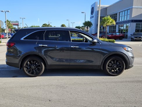 Used 2020 Kia Sorento EX image 3