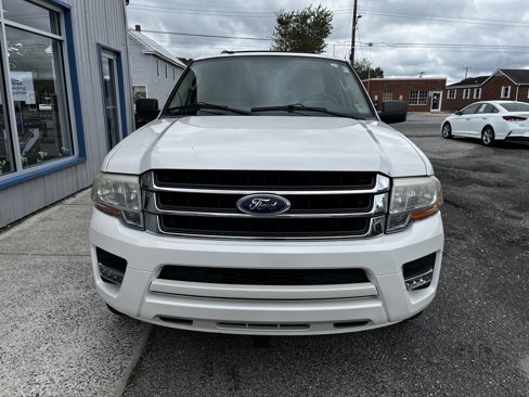 Used 2016 Ford Expedition EL XLT w/ Equipment Group 202A image 3