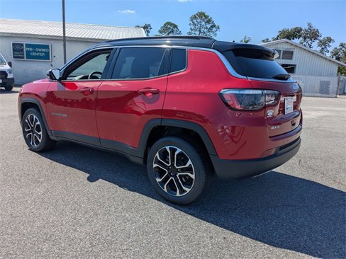 Used 2023 Jeep Compass Limited image 6